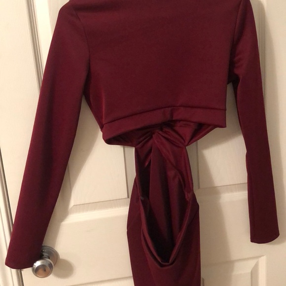 Sexy burgundy cut out dress - Picture 3 of 3